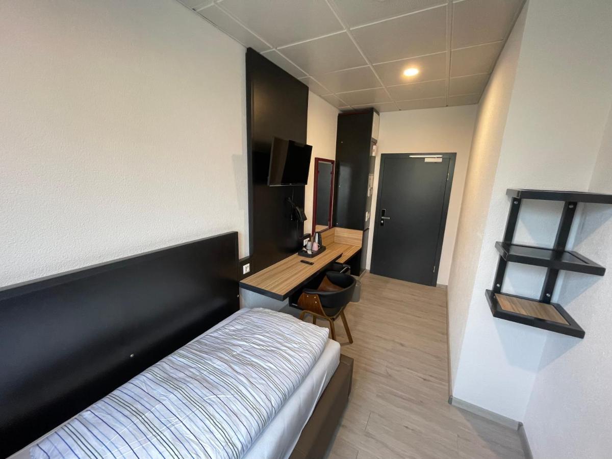 Yebs Hotel Günzburg Kültér fotó