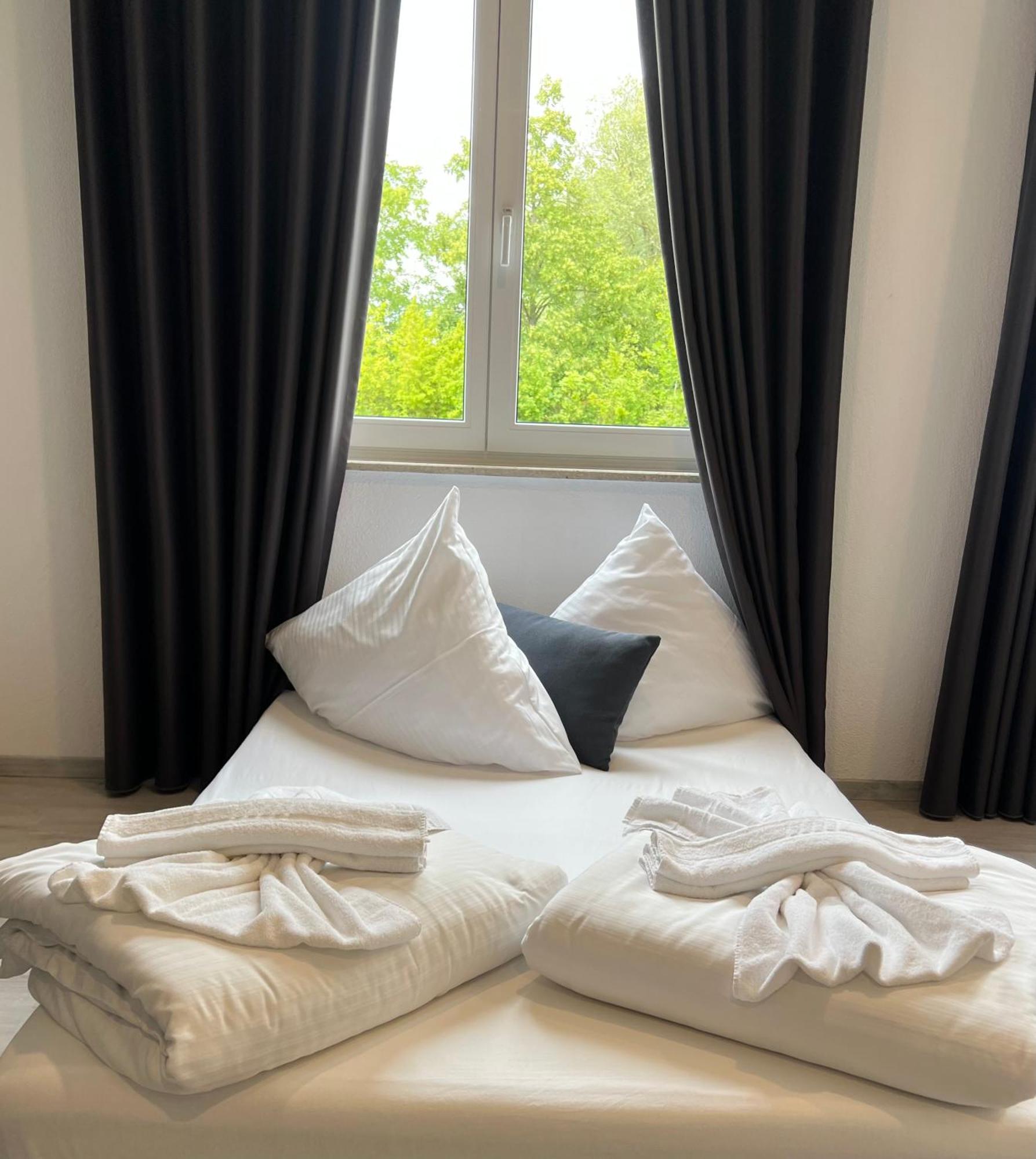 Yebs Hotel Günzburg Kültér fotó